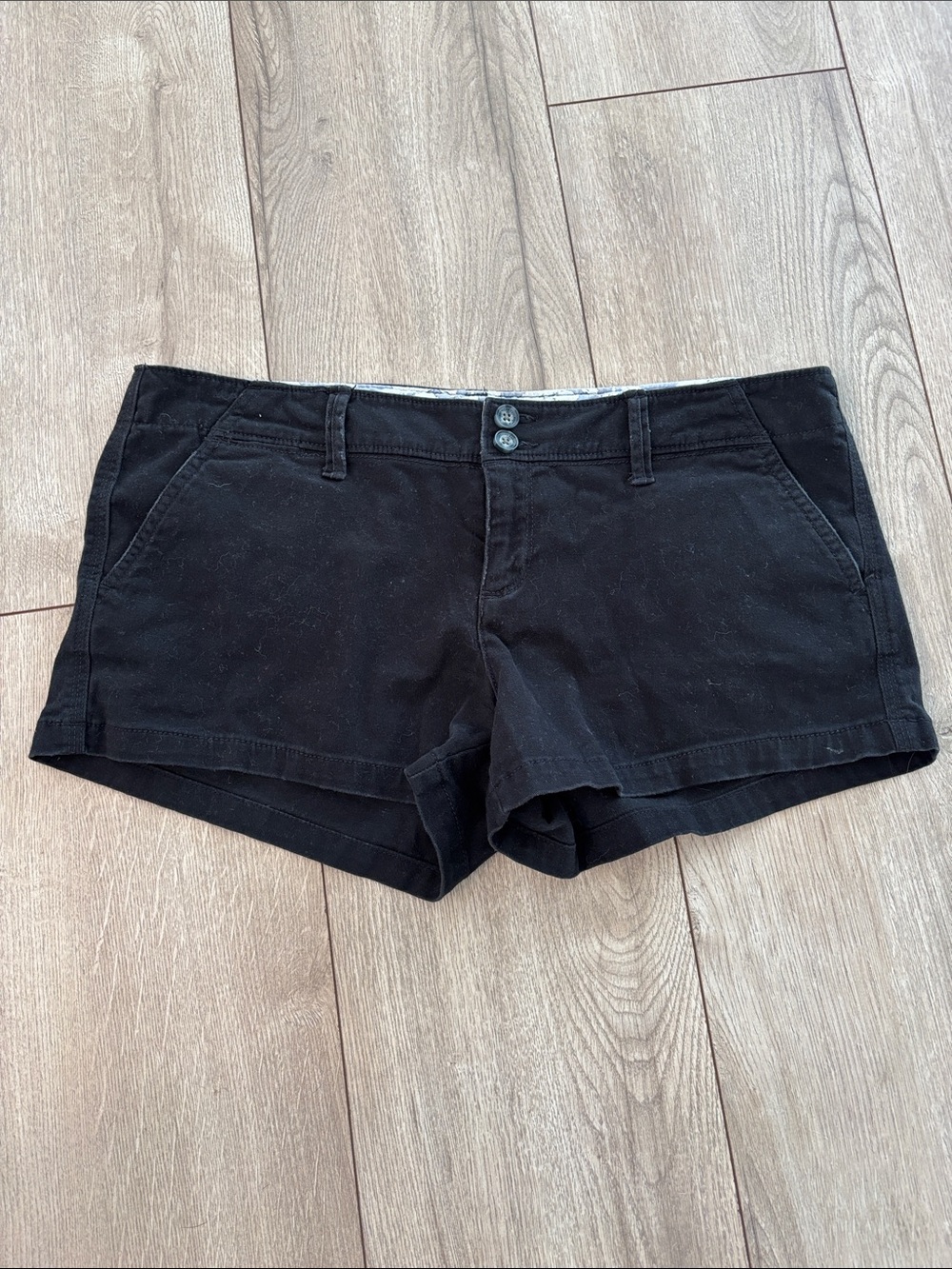American Eagle Outfitters Black High-Rise Casual Shorts